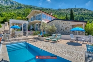 дом вилла с бассейном булярица продажа недвижимость зарубежом агенство камин будва черногория 