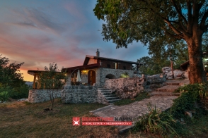 skadarsko jezero kamena kuća na prodaju rijeka crnojevića kuća na prodaju kamin nekretnine