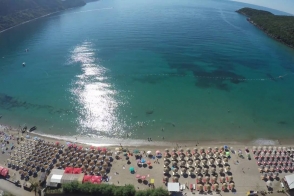 plaža Jaz, beach jaz, prodaja placeva na samoj obali mora crna gora, prodaja restorana na samoj obali mora