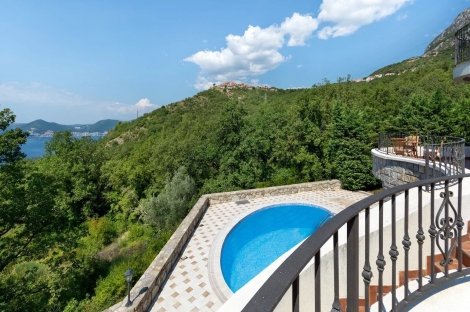 real estate budva tudorovici sveti stefan luxury homes budva montenegro kamin nekretnine 