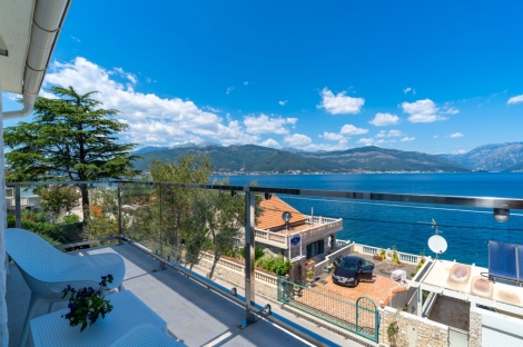 дом вилла вид на море крашичи тиват луштица продажа недвижимость зарубежом агенство камин будва черногория 