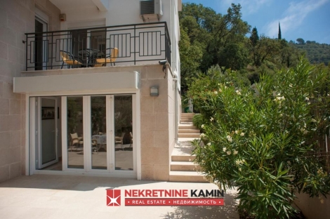 beautiful villa with sea view in perazica do for sale property real estate agency kamin budva Montenegro