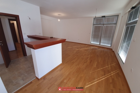 новая квартира центр продажа недвижимость зарубежом агенство камин будва черногория 