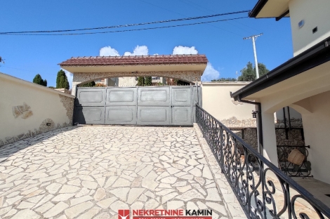 дом с видом на море и бассейн бар продажа недвижимость зарубежом агенство камин будва черногория 