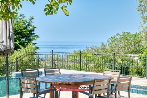 stone villa with sea view for sale budva rezevici kamin nekretnine real estate 