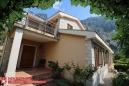 дом вилла бассейн ораховац котор продажа недвижимость зарубежом агенство камин будва черногория 