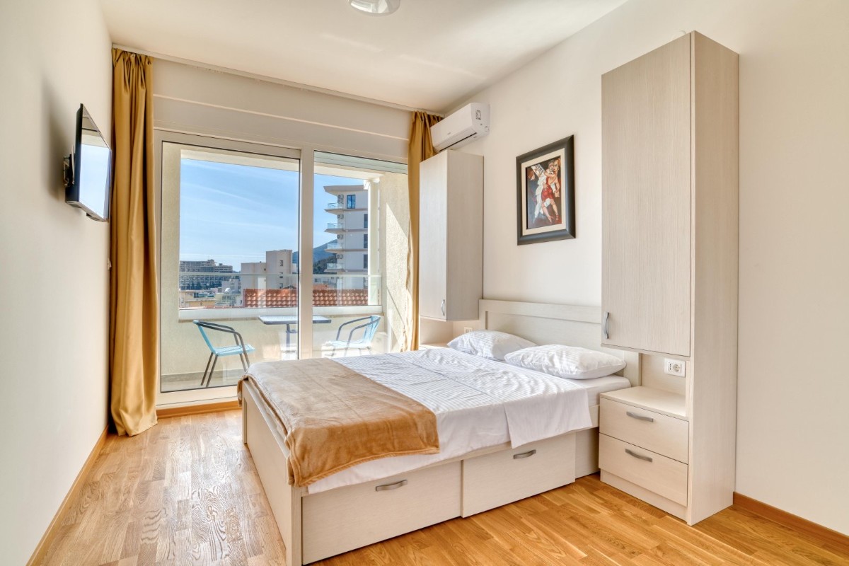 Studio apartman blizu hotela Splendid, Bečići