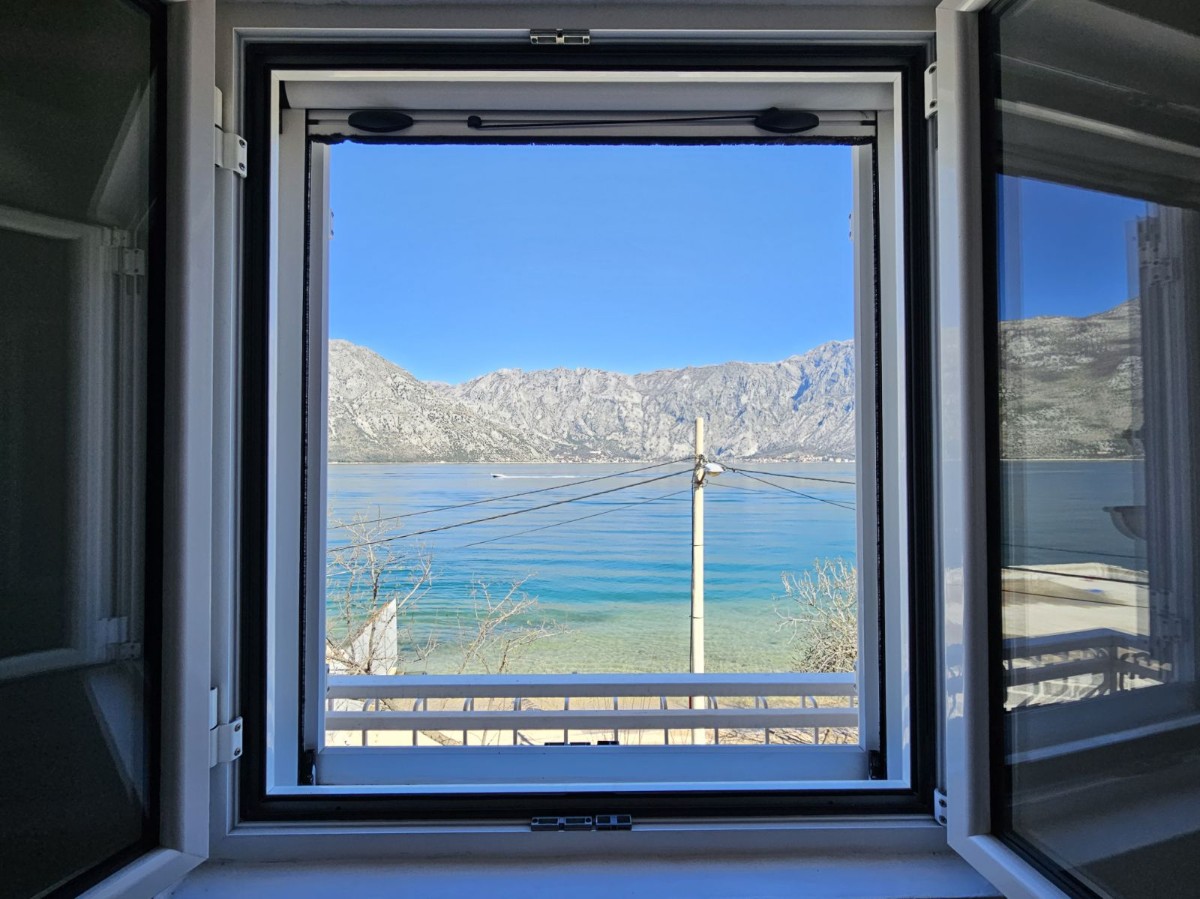 Beautiful property on the first line to the sea in the Bay of Kotor.