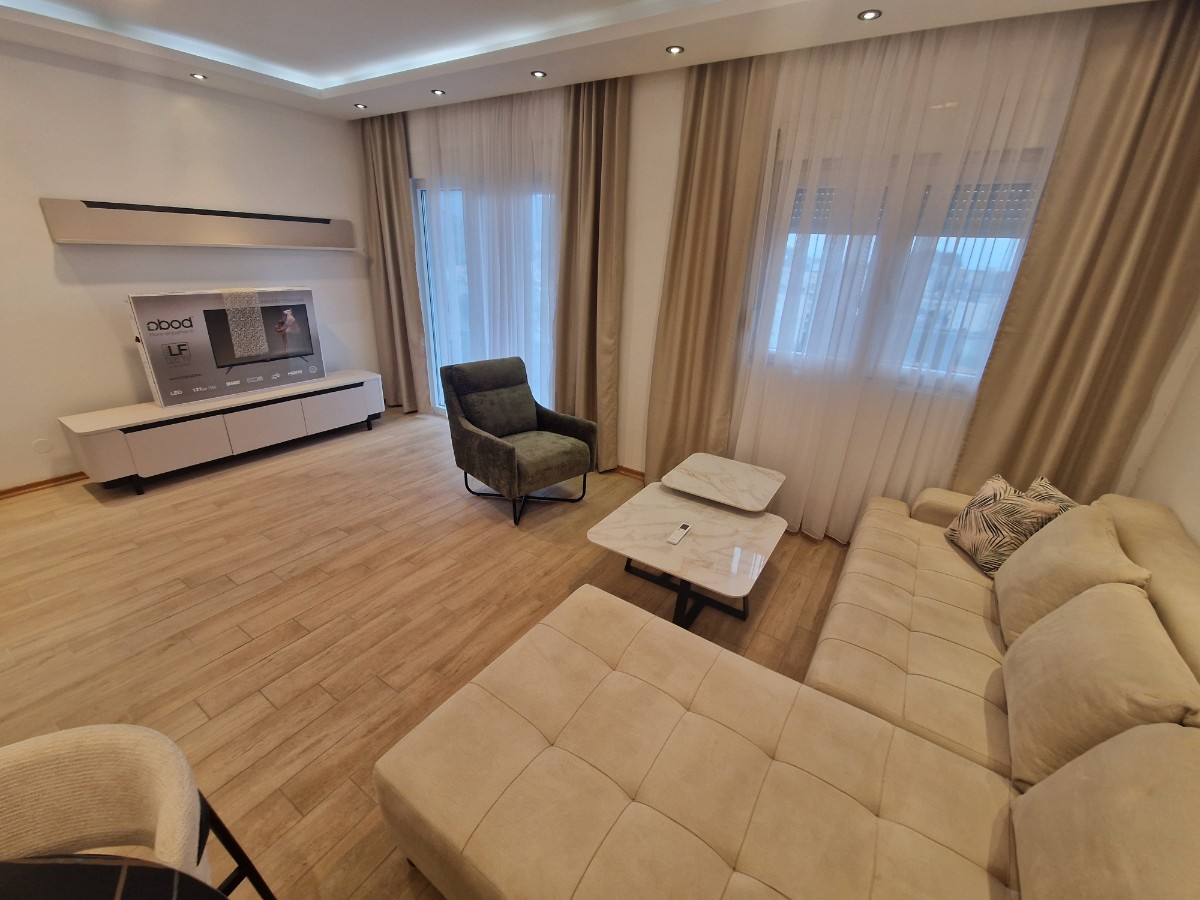 Dvosoban stan 70m2 u kompleksu Old Bakery, Budva