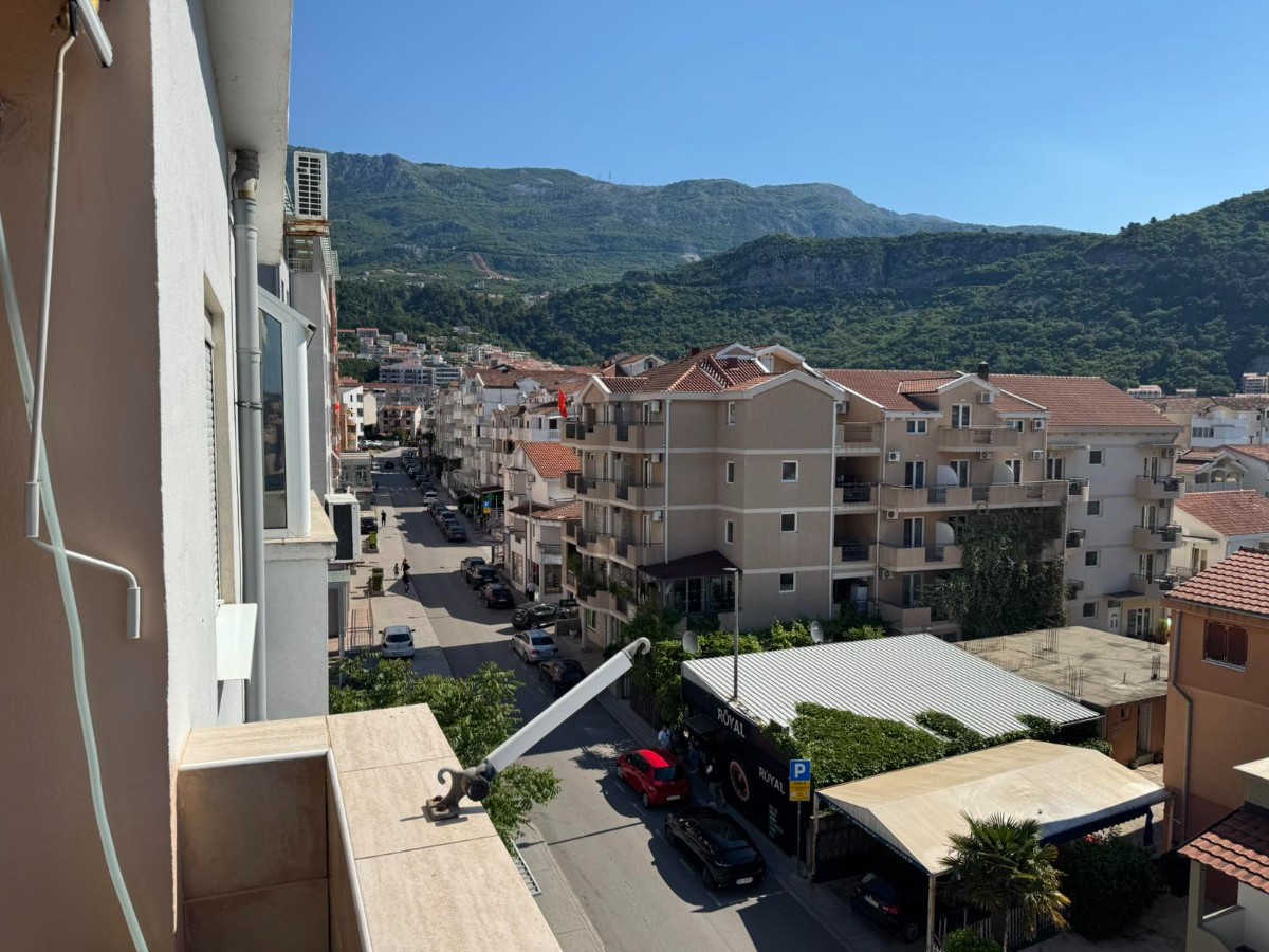Jednosoban stan na odličnoj lokaciji – Mainska ulica, Budva