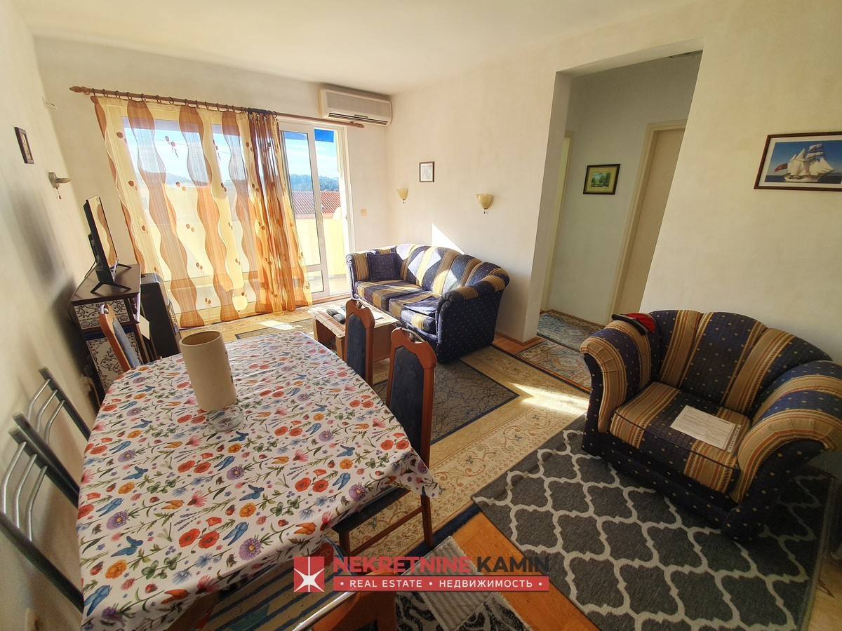 Dvosoban stan površine 50m2+terase, Budva, Bečići 