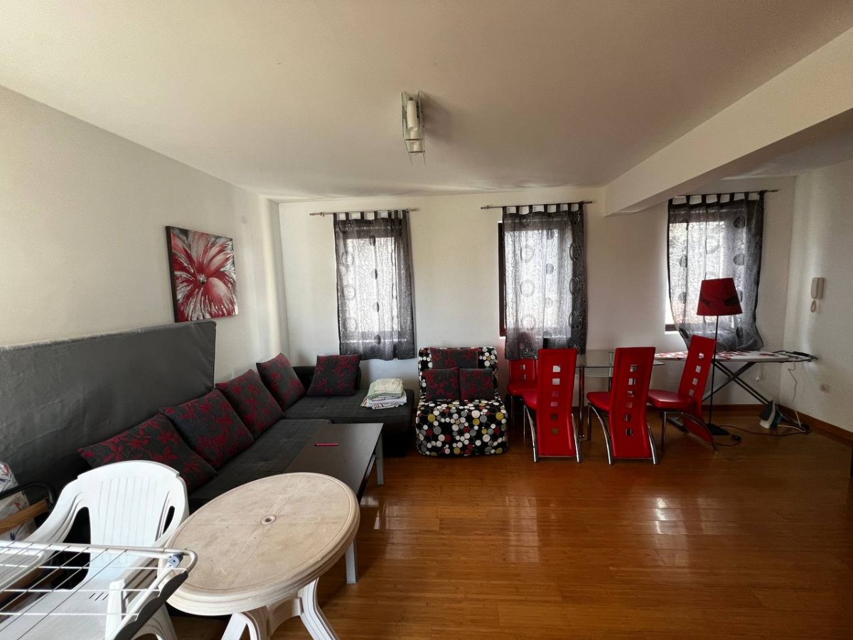 Opremljena garsonjera 36m2 500m od mora, Bečići