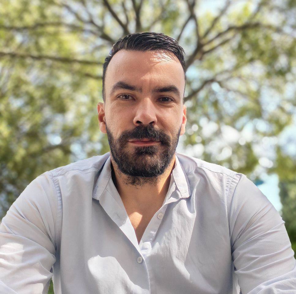  Marko Ristić +38269351333